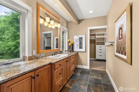 7920 Holiday Valley Drive NW Olympia WA 98502