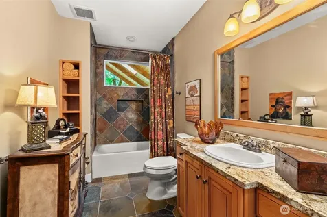 7920 Holiday Valley Drive NW Olympia WA 98502