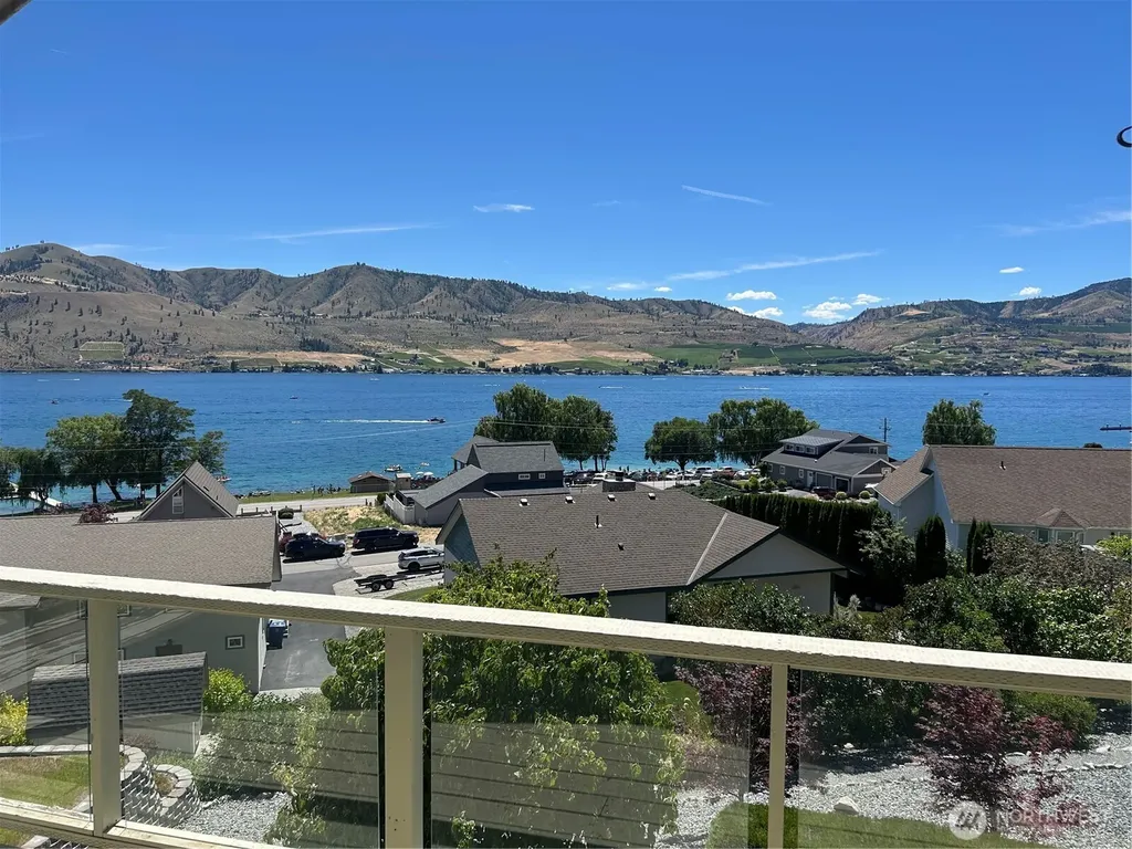 232 Eldorado Way Chelan WA 98816