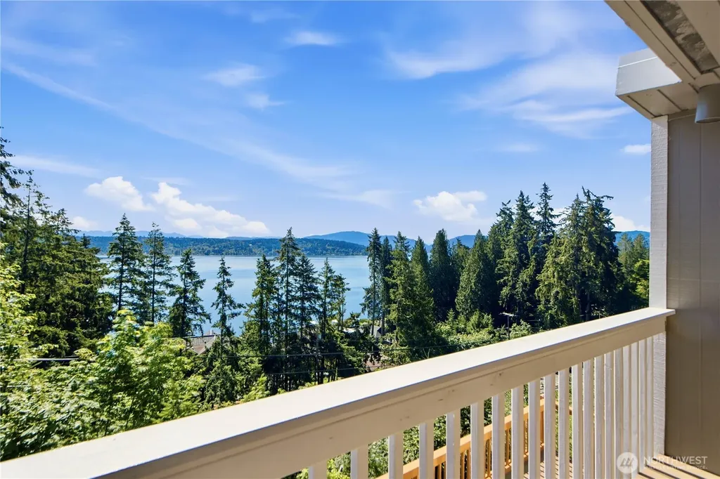 110 174th Place Bellevue WA 98008