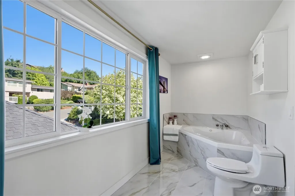 110 174th Place Bellevue WA 98008