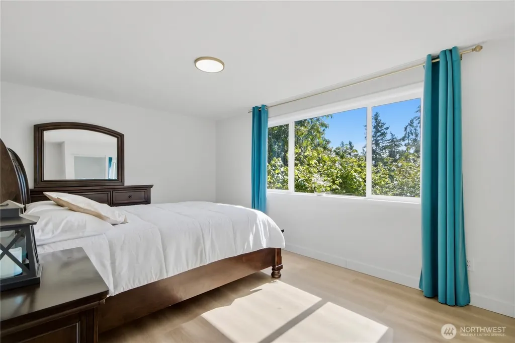 110 174th Place Bellevue WA 98008