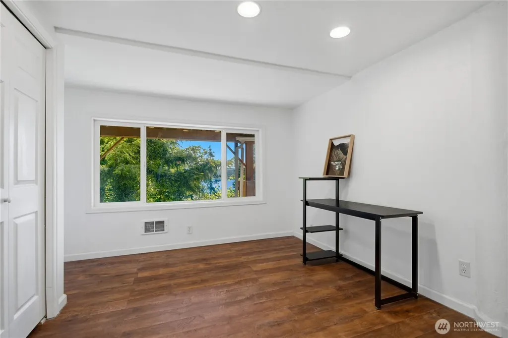 110 174th Place Bellevue WA 98008