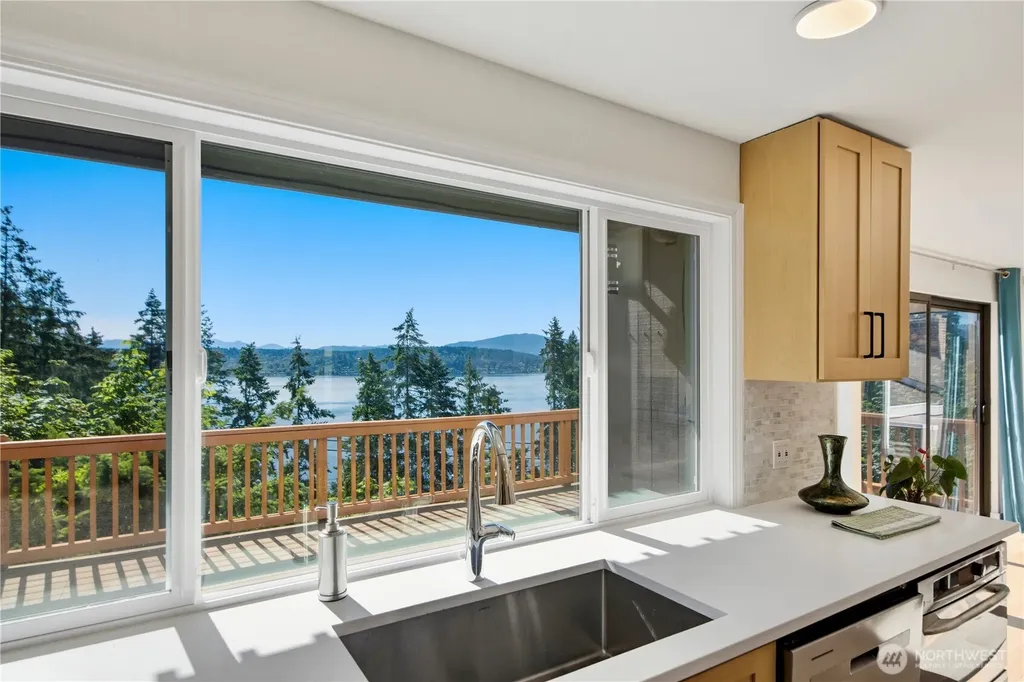110 174th Place Bellevue WA 98008