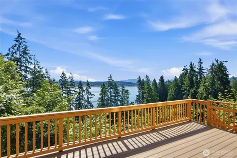 110 174th Place Bellevue WA 98008