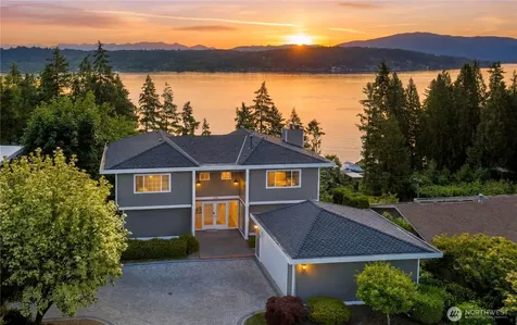 110 174th Place Bellevue WA 98008