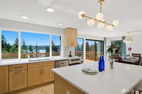 110 174th Place Bellevue WA 98008