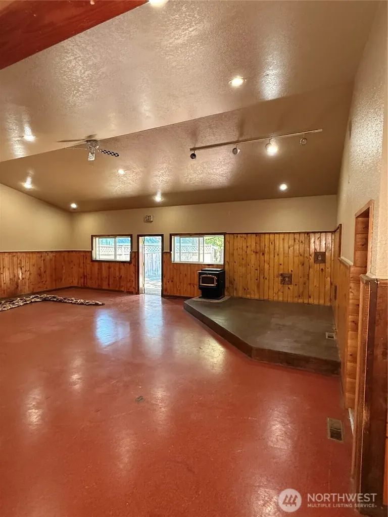 33607 SE 309th Ravensdale WA 98051