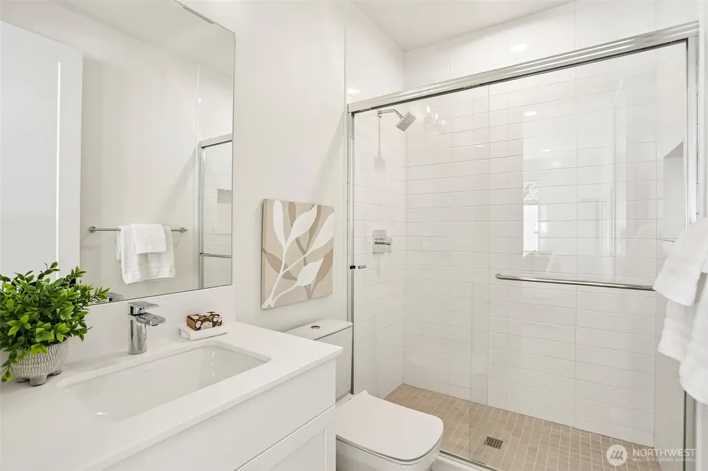 3072 106th Street SE Bellevue WA 98004