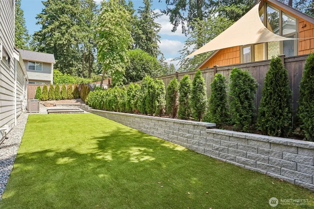 3072 106th Street SE Bellevue WA 98004
