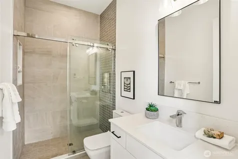 3072 106th Street SE Bellevue WA 98004