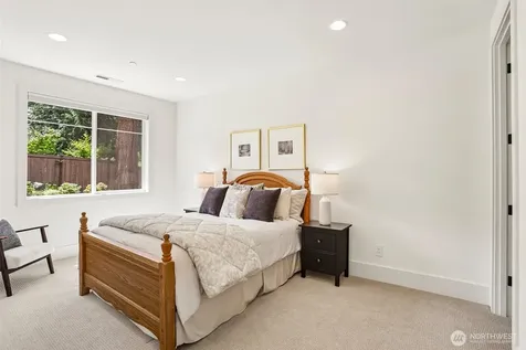 3072 106th Street SE Bellevue WA 98004
