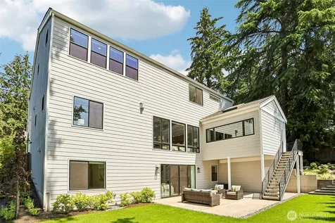 3072 106th Street SE Bellevue WA 98004