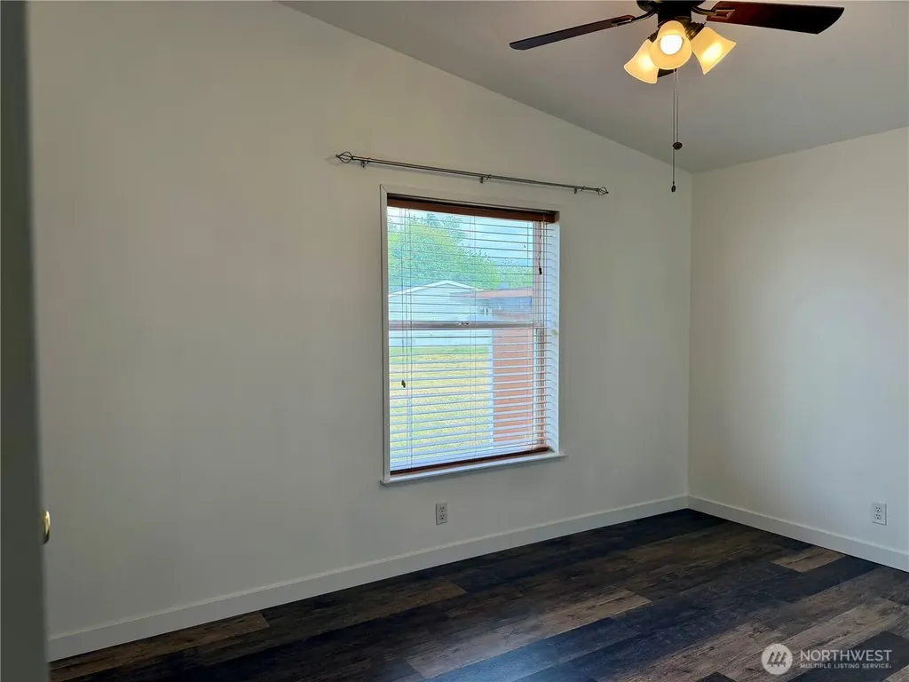 222 Maple Avenue NW Napavine WA 98565