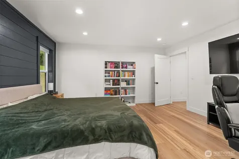 763 Harrison Avenue Raymond WA 98577