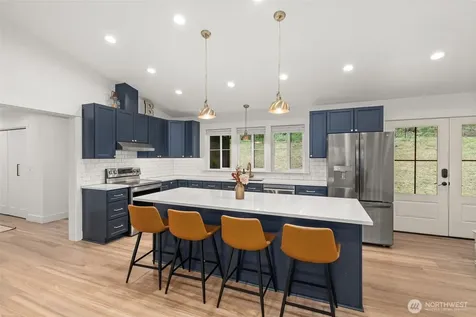 763 Harrison Avenue Raymond WA 98577