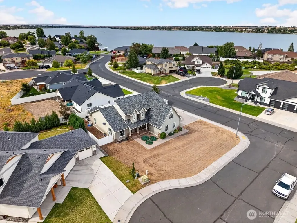 600 N Bluff West Drive Moses Lake WA 98837