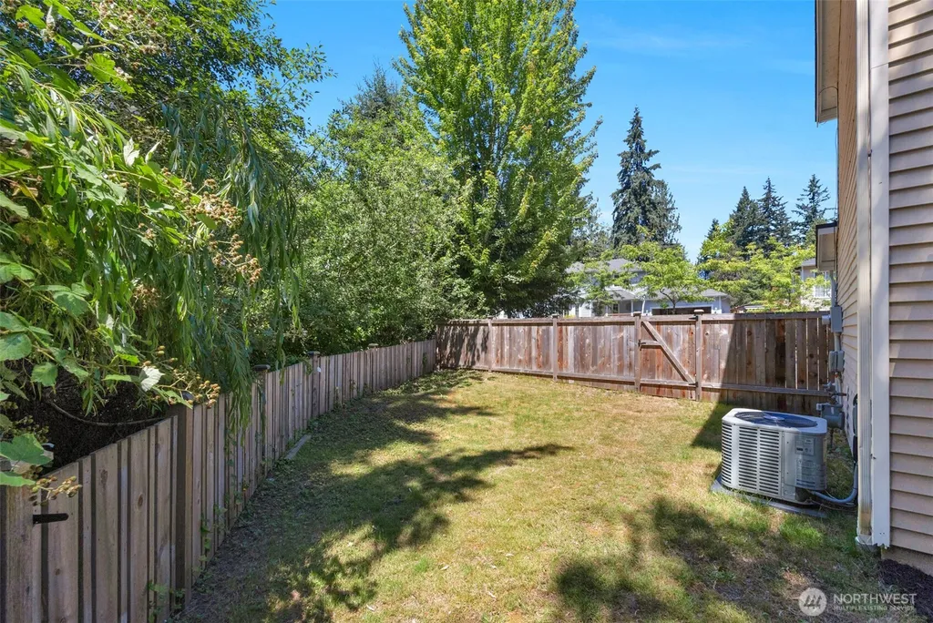 1926 189th Street SW Lynnwood WA 98036