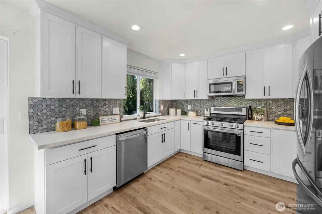 1926 189th Street SW Lynnwood WA 98036