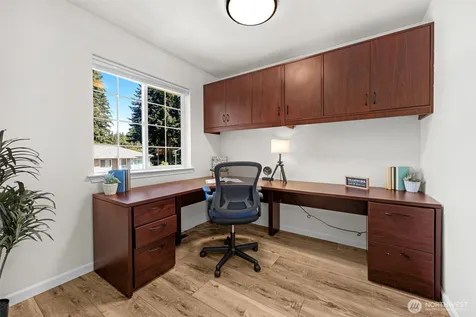 1926 189th Street SW Lynnwood WA 98036