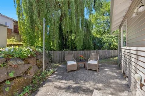 1926 189th Street SW Lynnwood WA 98036