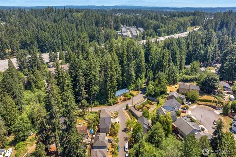 1926 189th Street SW Lynnwood WA 98036