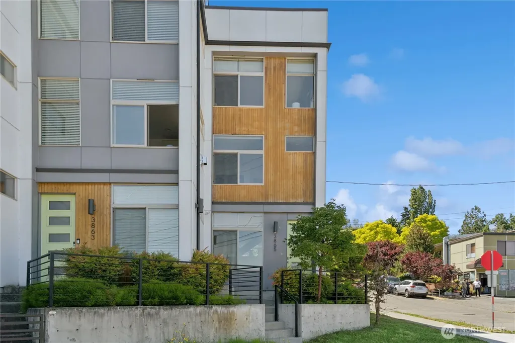 3865 Gilman Avenue W Seattle WA 98199