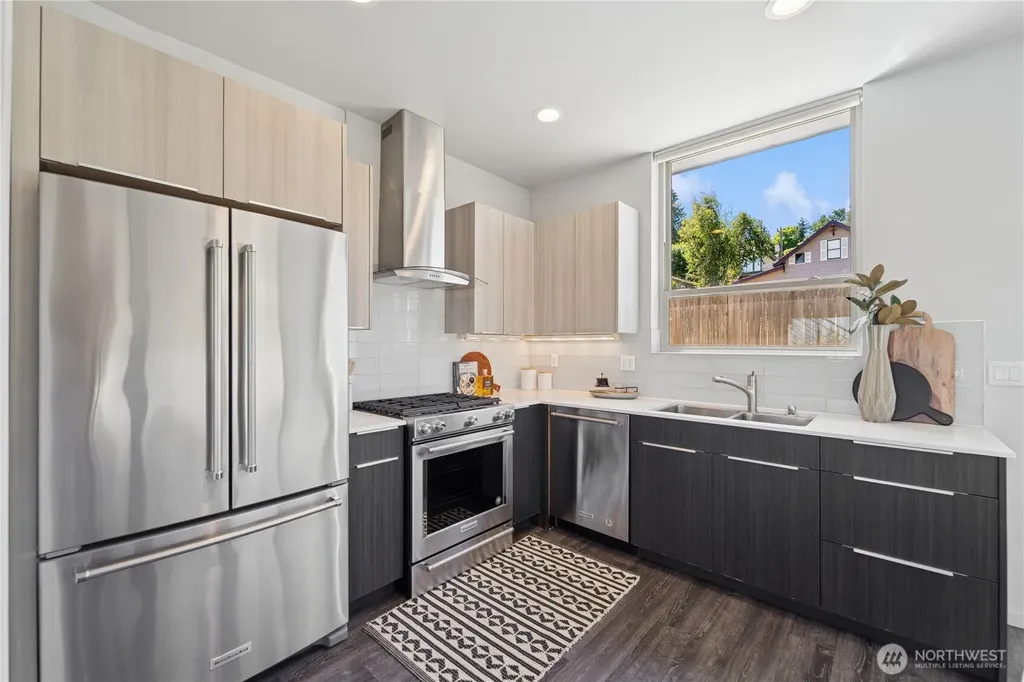 3865 Gilman Avenue W Seattle WA 98199