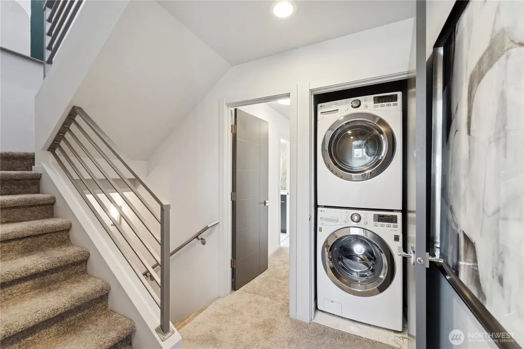 3865 Gilman Avenue W Seattle WA 98199