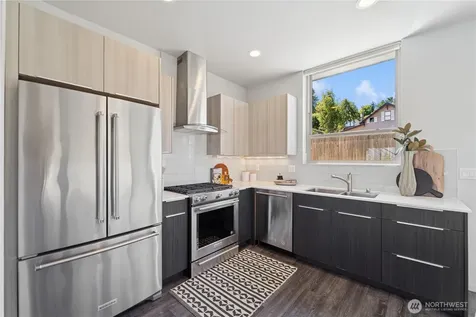 3865 Gilman Avenue W Seattle WA 98199