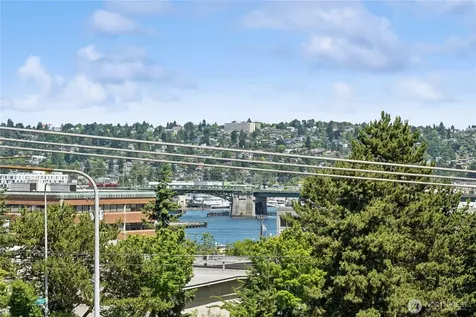 3865 Gilman Avenue W Seattle WA 98199