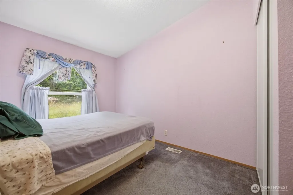 3908 Holtzheimer Trail Blaine WA 98230