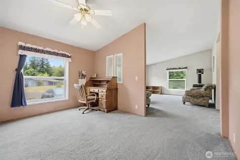 3908 Holtzheimer Trail Blaine WA 98230