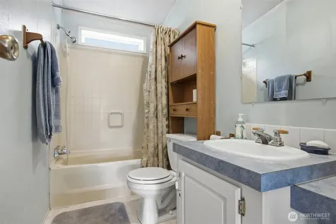 3908 Holtzheimer Trail Blaine WA 98230
