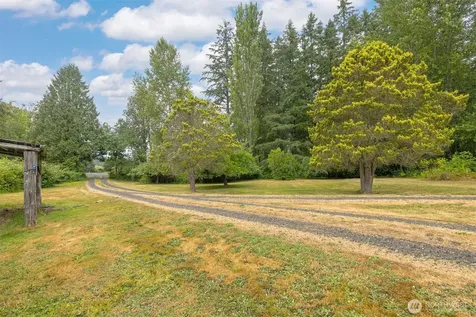 3908 Holtzheimer Trail Blaine WA 98230