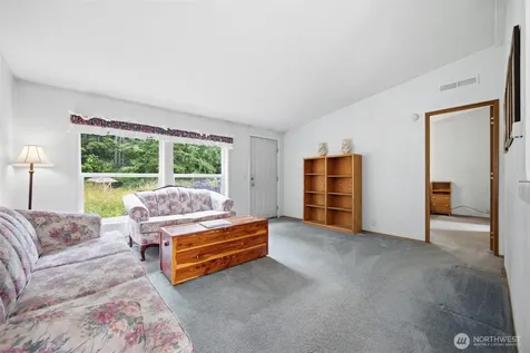3908 Holtzheimer Trail Blaine WA 98230