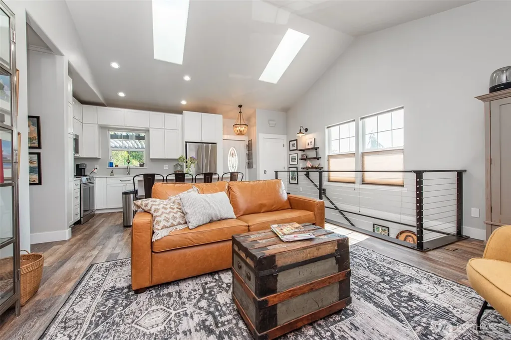 814 Caroline Street Port Angeles WA 98362