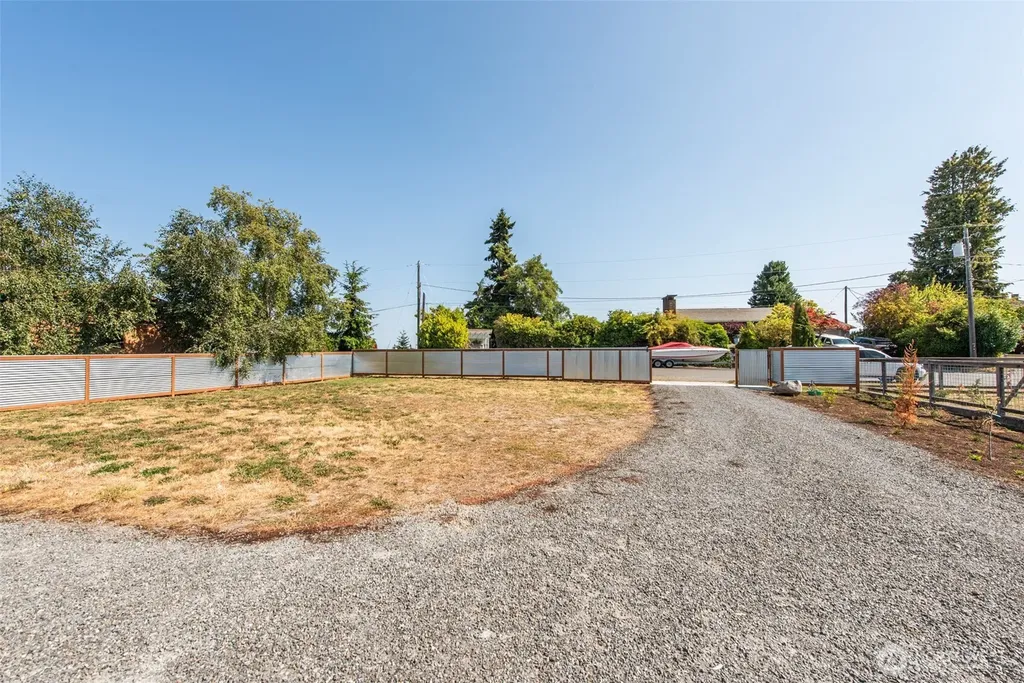 814 Caroline Street Port Angeles WA 98362
