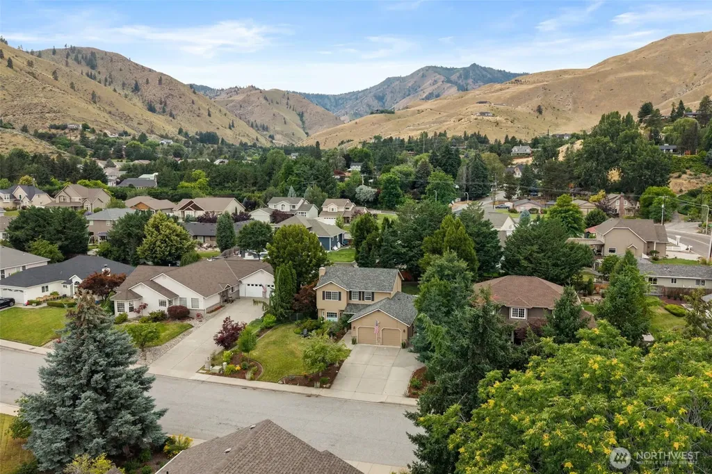 424 Canyon Place Wenatchee WA 98801