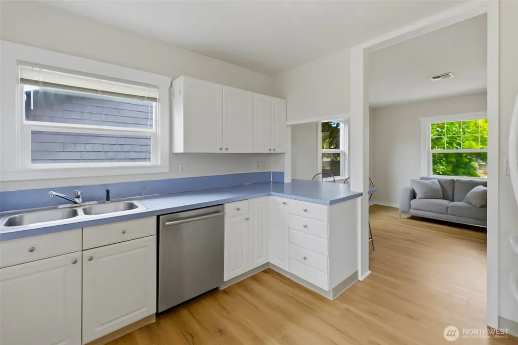 1010 N Pine Street Tacoma WA 98406