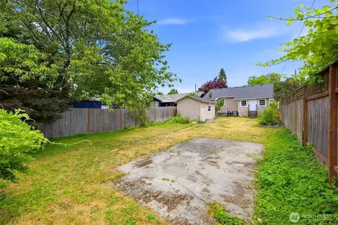 1010 N Pine Street Tacoma WA 98406