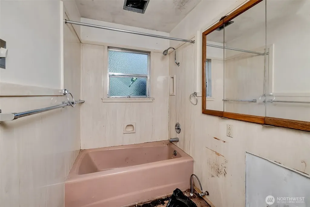 12015 8th Street S Seattle WA 98168