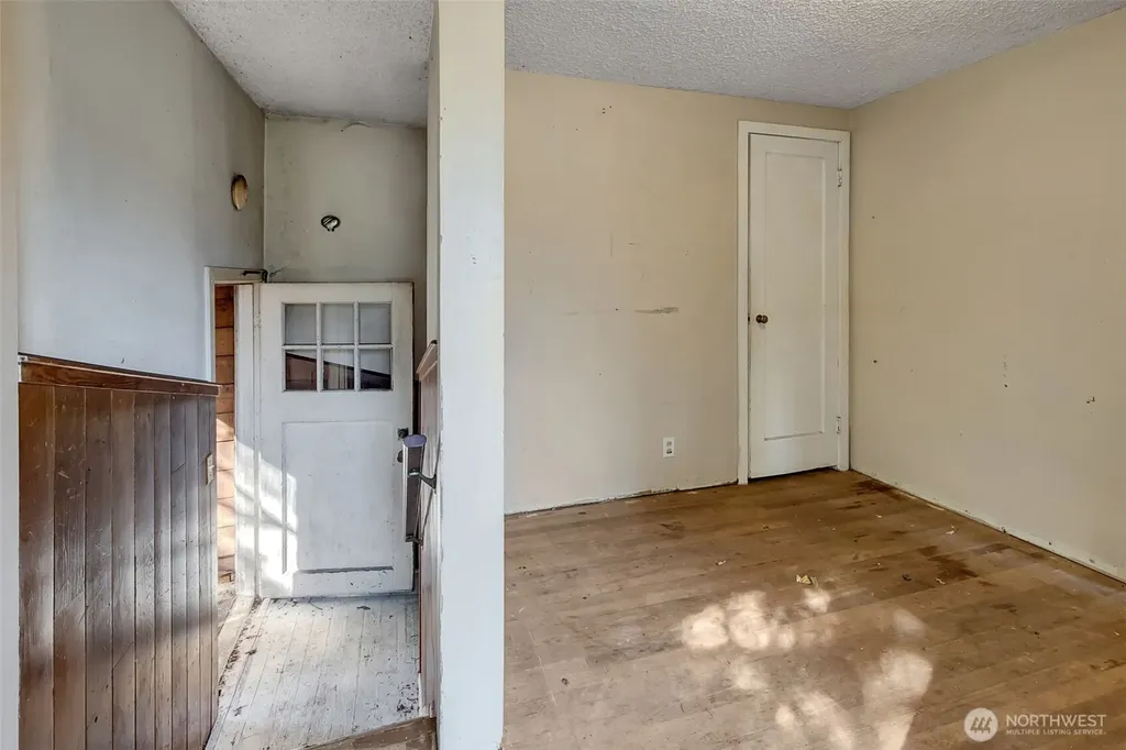 12015 8th Street S Seattle WA 98168