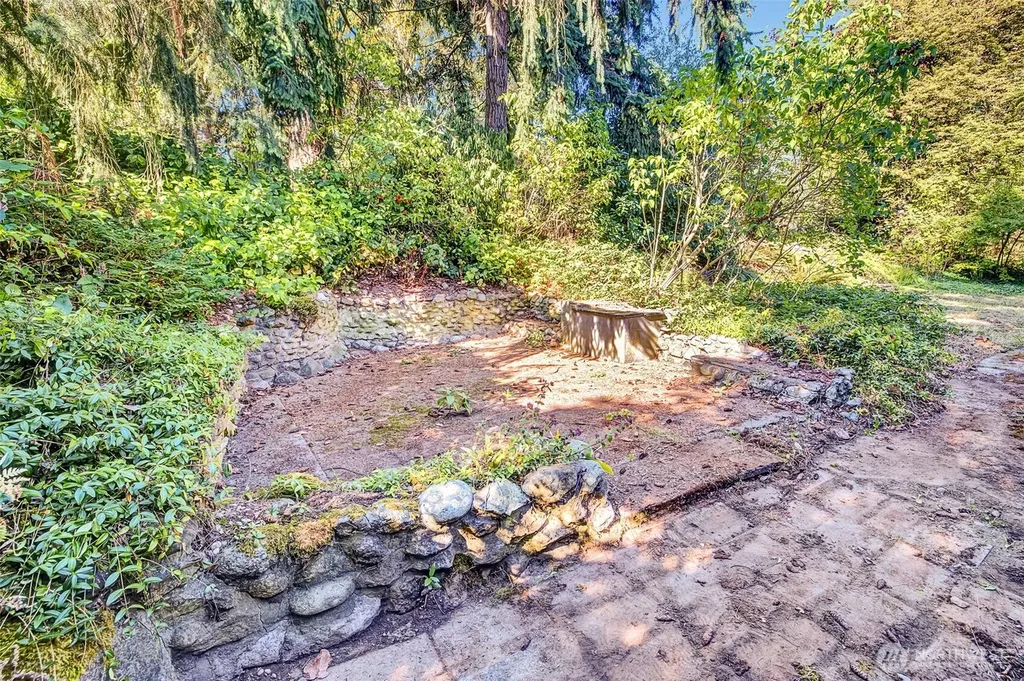 12015 8th Street S Seattle WA 98168