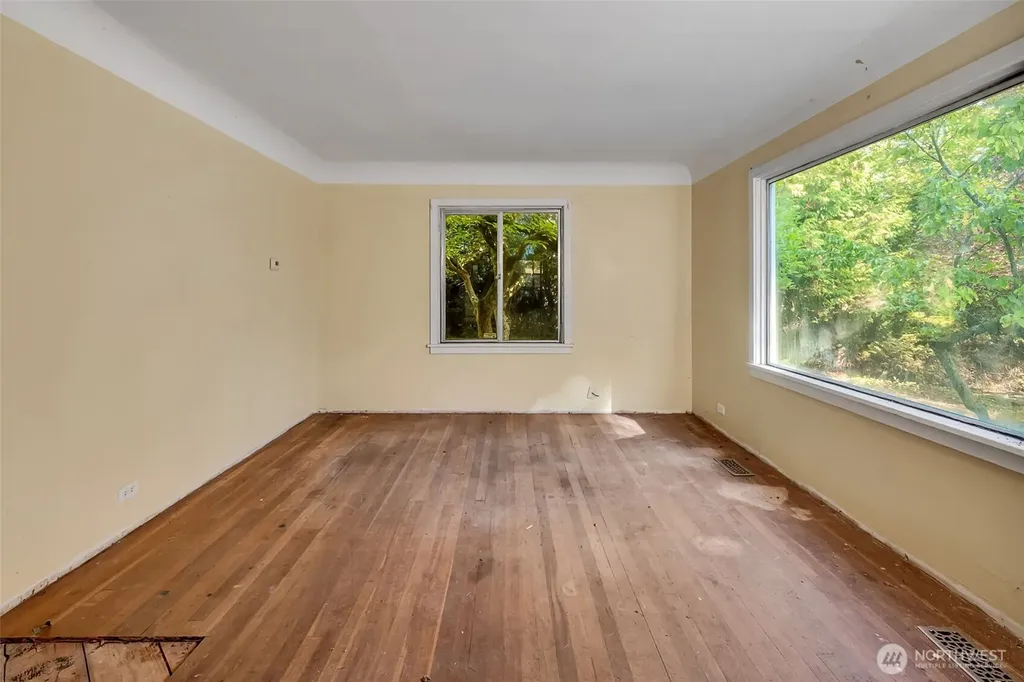 12015 8th Street S Seattle WA 98168
