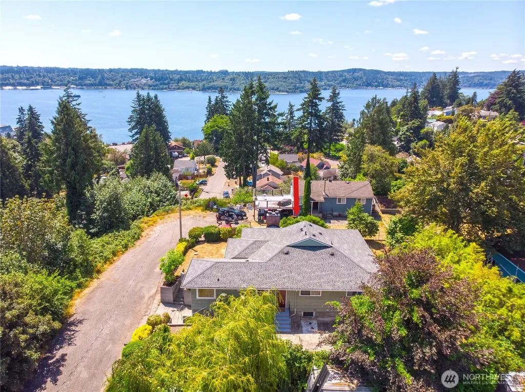 605 S Charleston Avenue Bremerton WA 98312