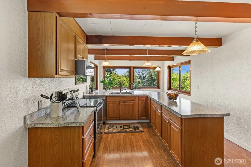 605 S Charleston Avenue Bremerton WA 98312