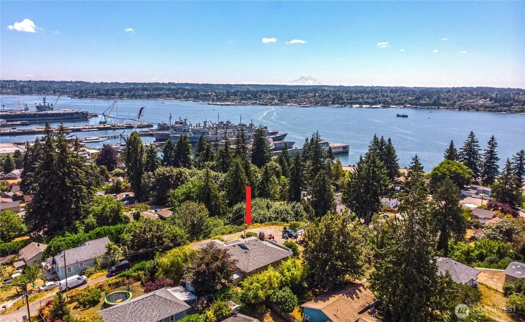 605 S Charleston Avenue Bremerton WA 98312