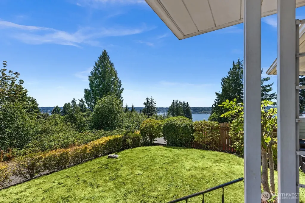 605 S Charleston Avenue Bremerton WA 98312