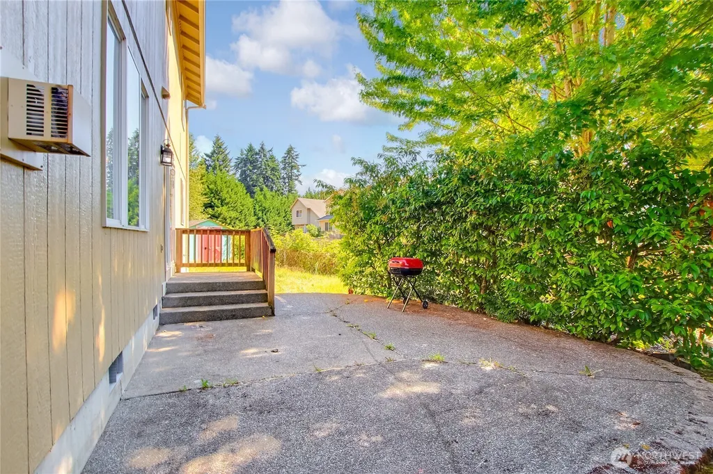 8824 161st Street Ct E Puyallup WA 98375